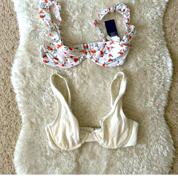 SOLD Abercrombie and Fitch | Swim Suit Bundle XS - Picture 2 of 8